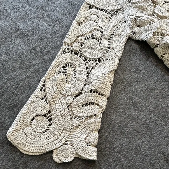 SOLITAIRE Crochet Lace Bell Sleeve Top Cream Knit Festival Boho Beach Hippie L - Picture 8 of 10